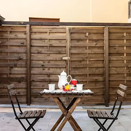 Apartment Cortile In Centro - Charm Heart Of *