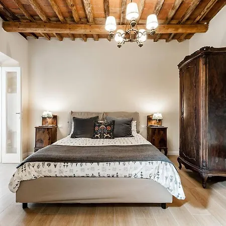 Apartment Cortile In Centro - Charm Heart Of *